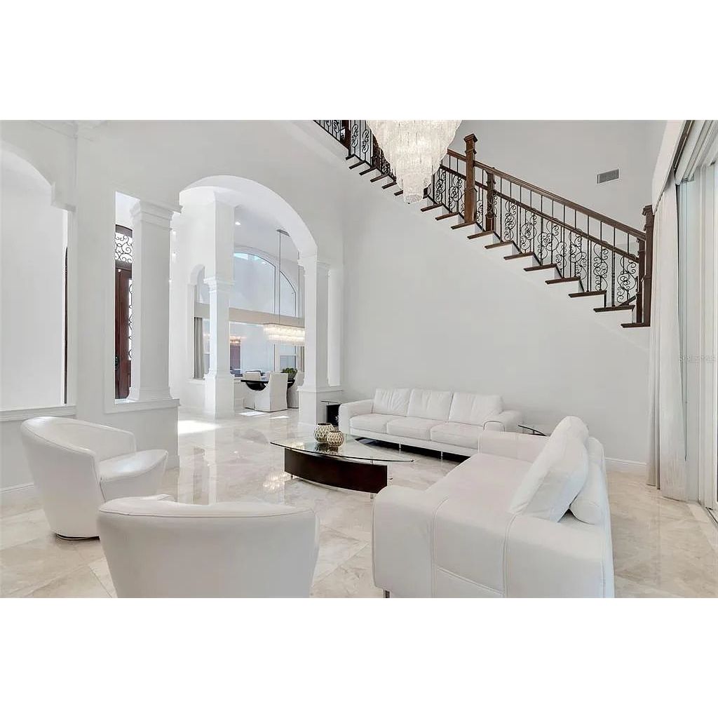 Giovanni Round Tiered Murano Glass Chandelier - Italian Concept