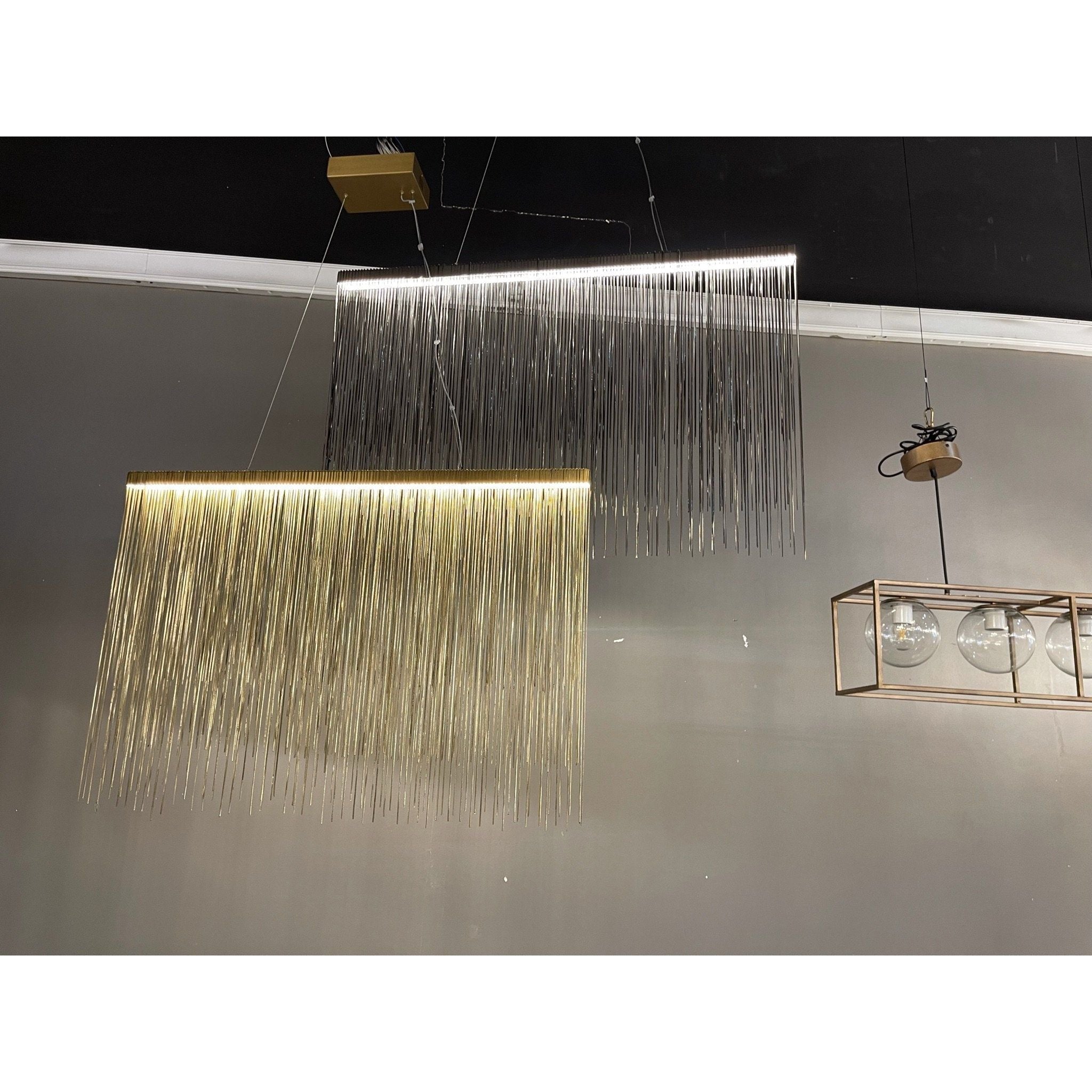 Villa Je Suis Linear Bar LED Chain Chandelier - Italian Concept