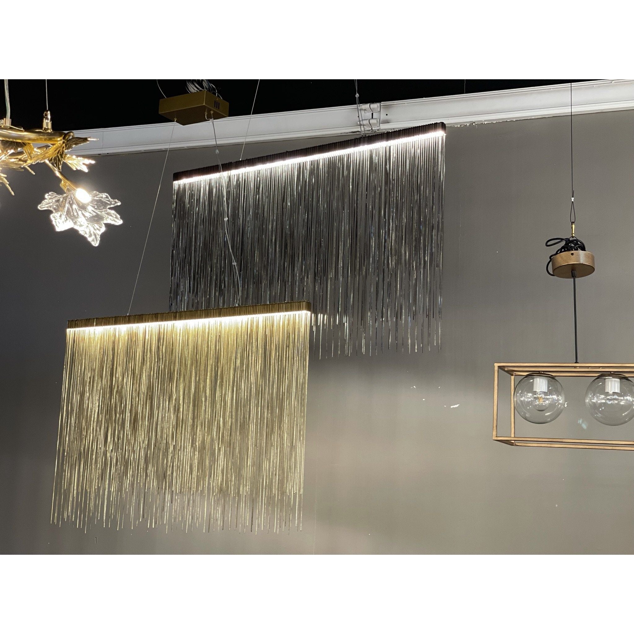 Villa Je Suis Linear Bar LED Chain Chandelier - Italian Concept