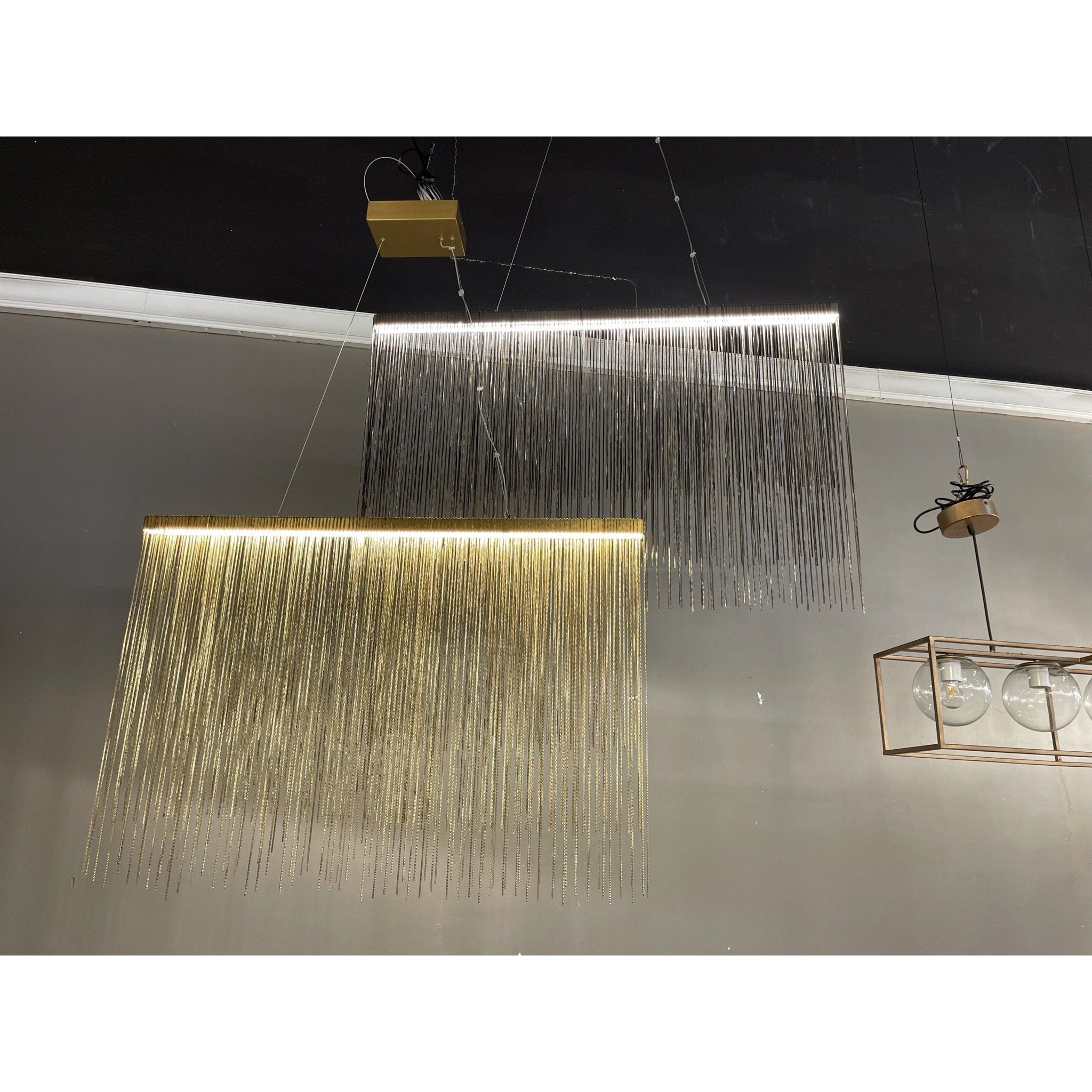 Villa Je Suis Linear Bar LED Chain Chandelier - Italian Concept