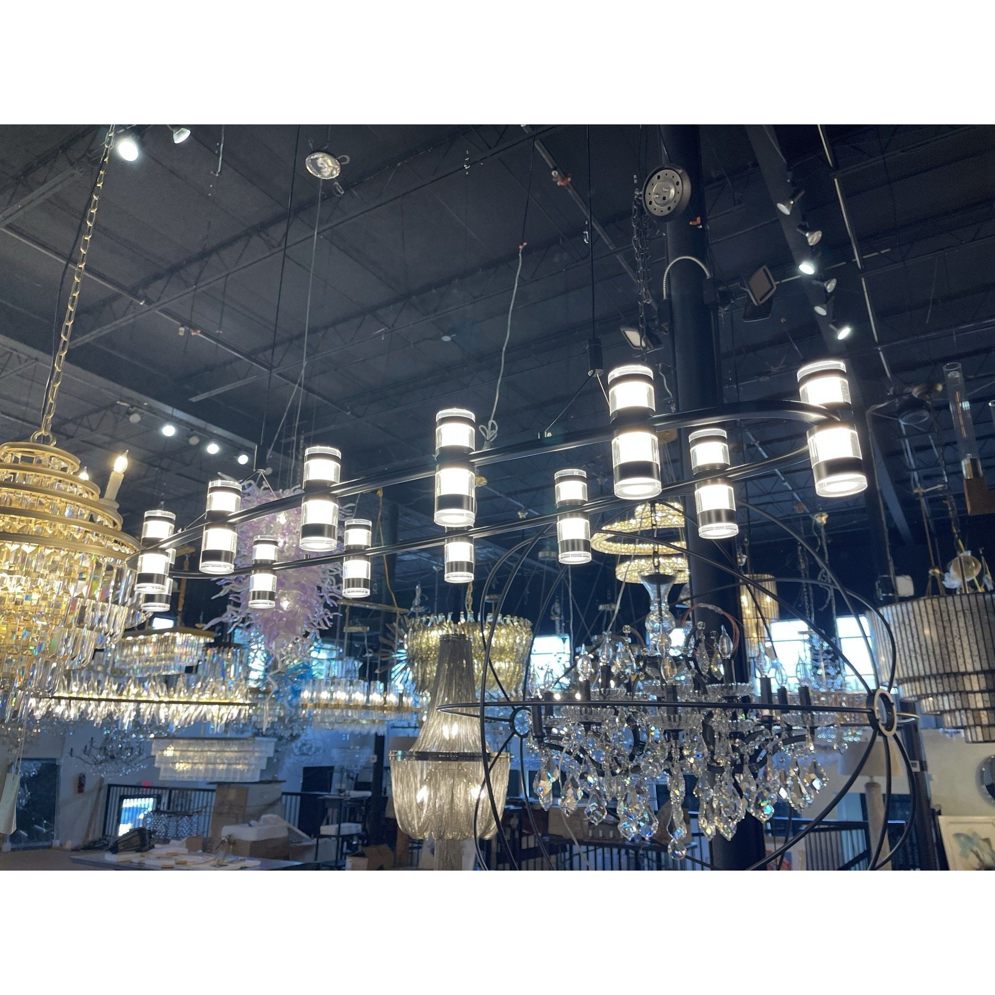 Arcanite Round / Oval LED Ring Chandelier - Italian Concept -