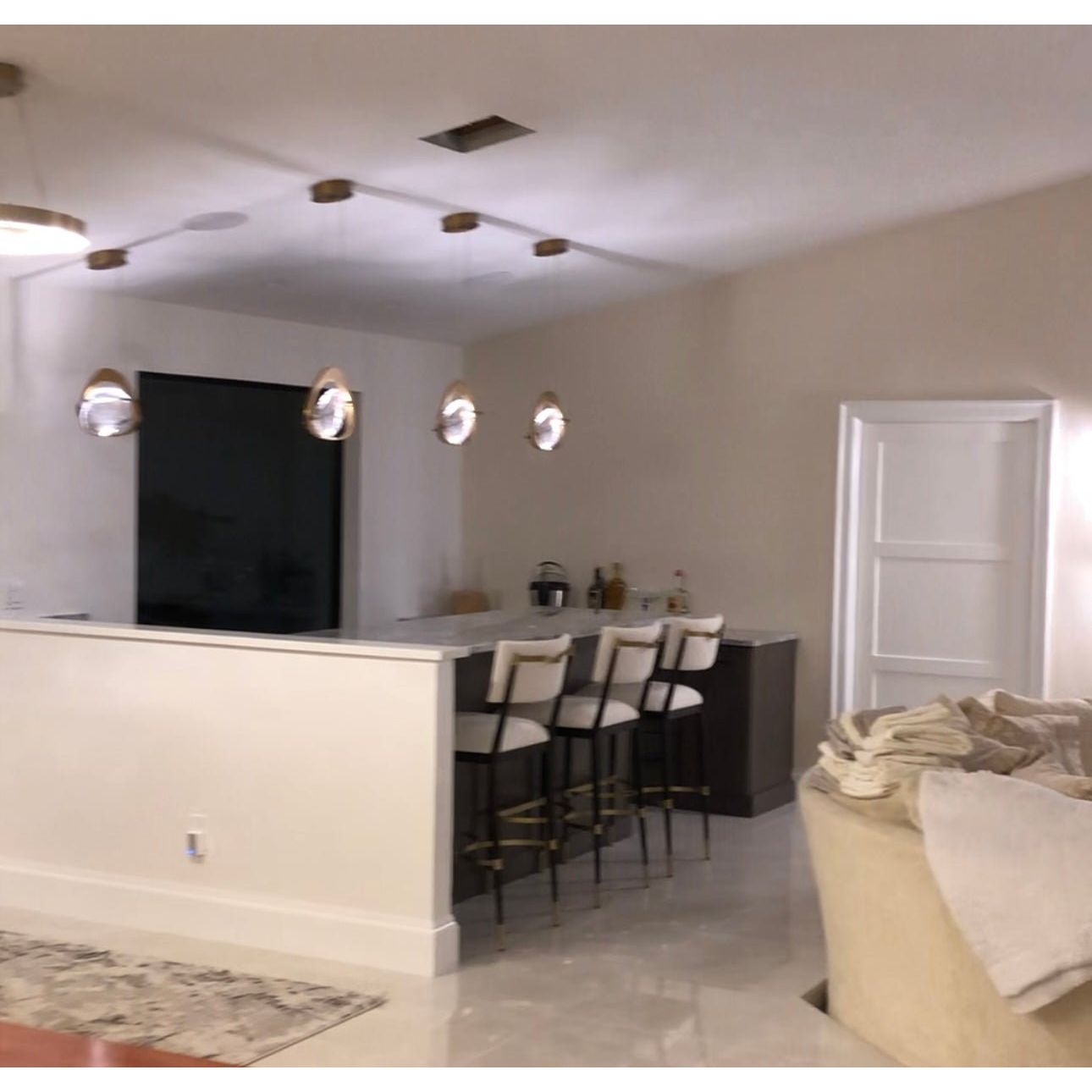 Natural Stone LED Industrial Crystal Pendant Light