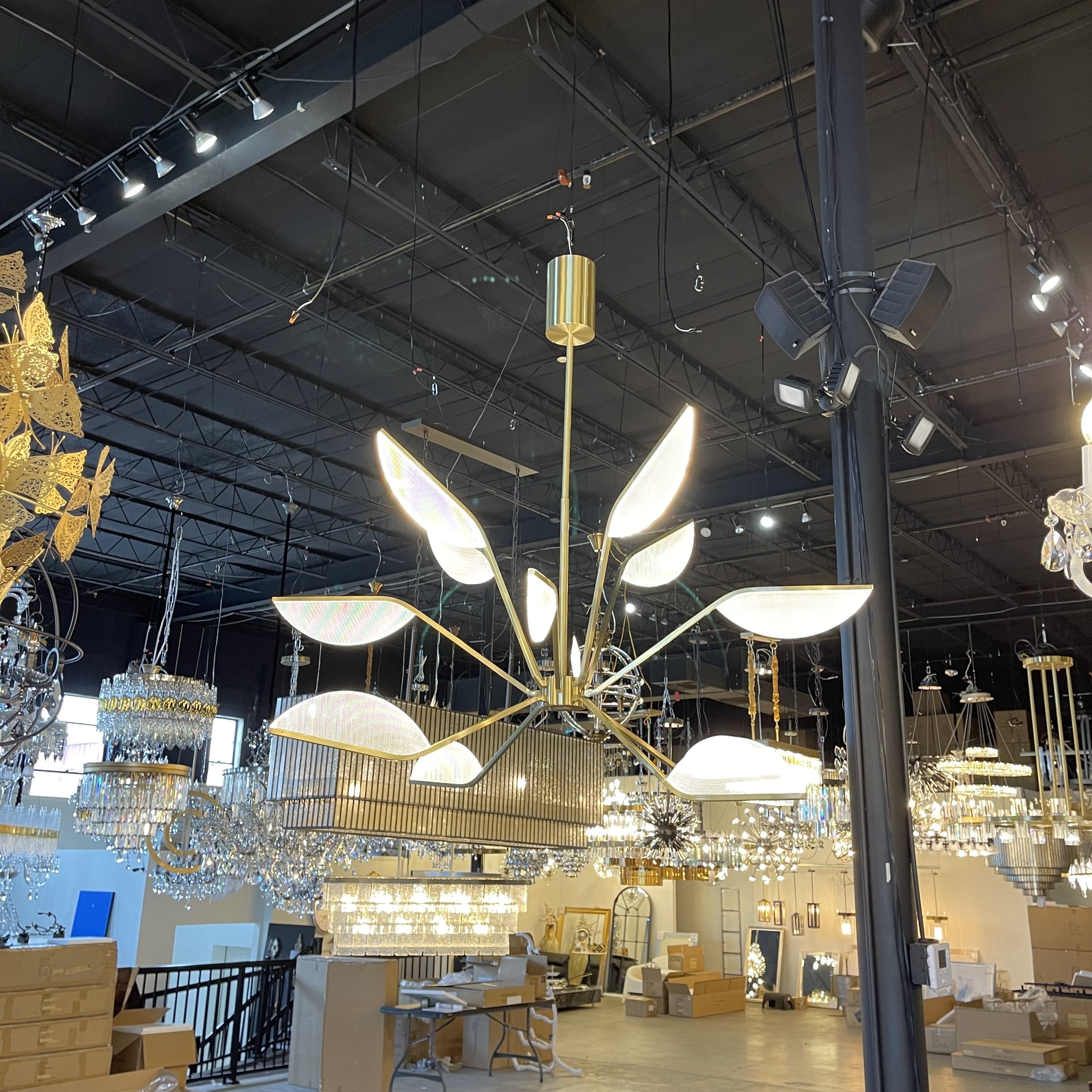 Chiari Flower Leaf LED Chandelier - Italian Concept -