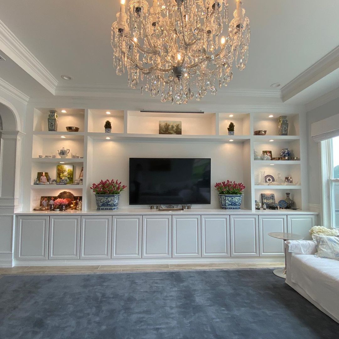 Toussaint Maria Theresa 39" Wide 19L Crystal Chandelier - Italian Concept