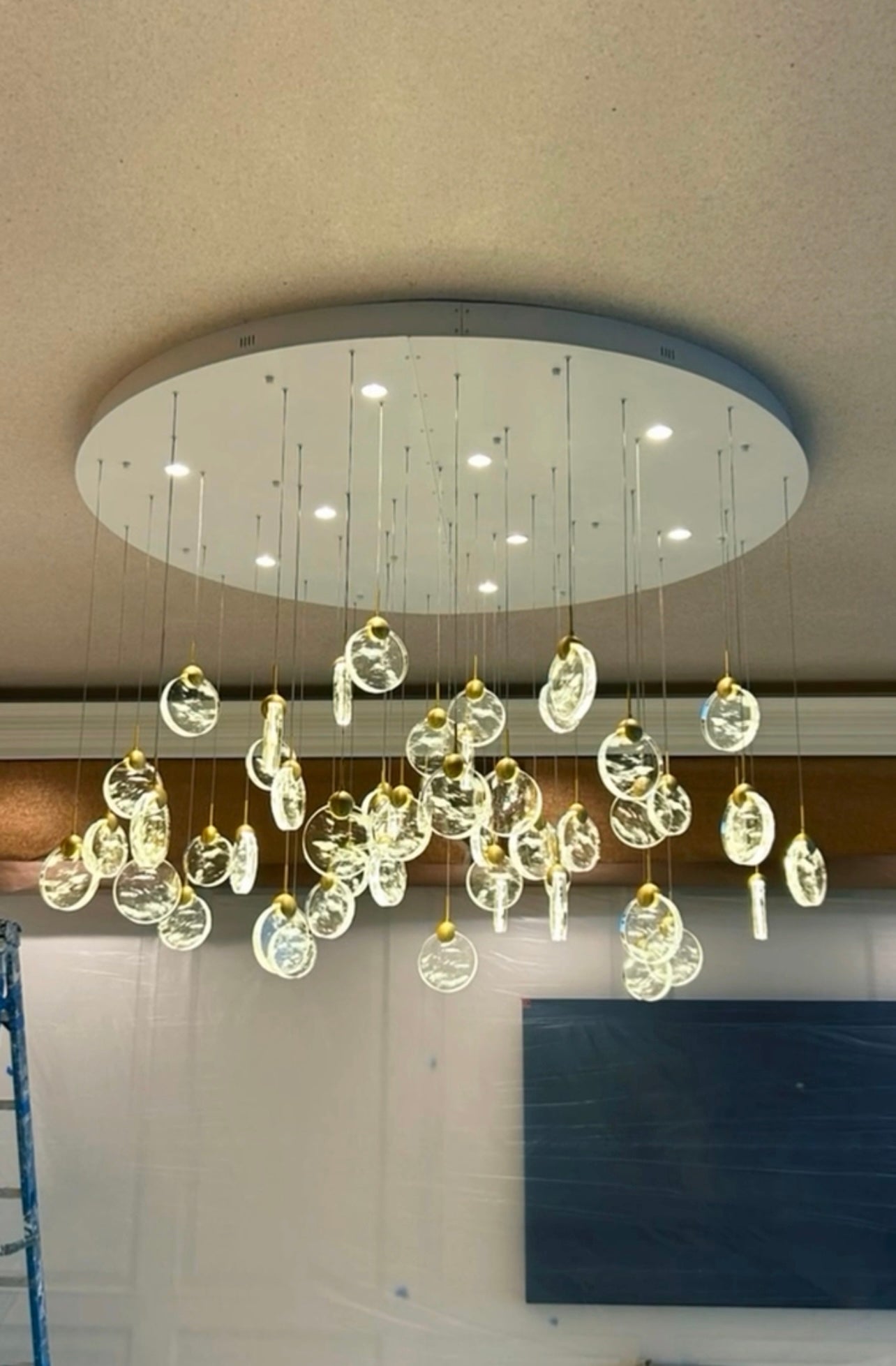 Aurora Cloud Glass Cluster LED Pendant Light