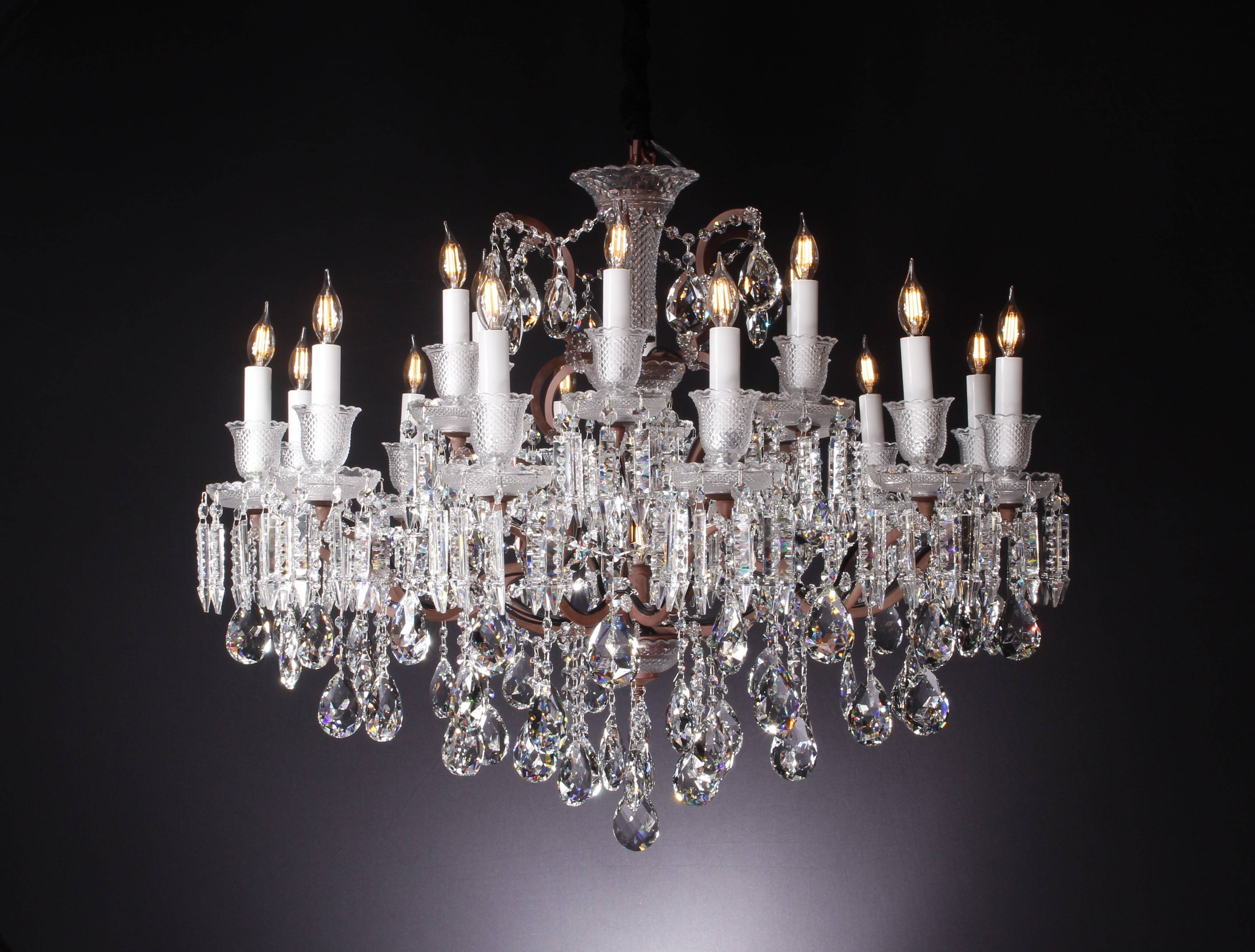 Toussaint Maria Theresa 39" Wide 19L Crystal Chandelier - Italian Concept