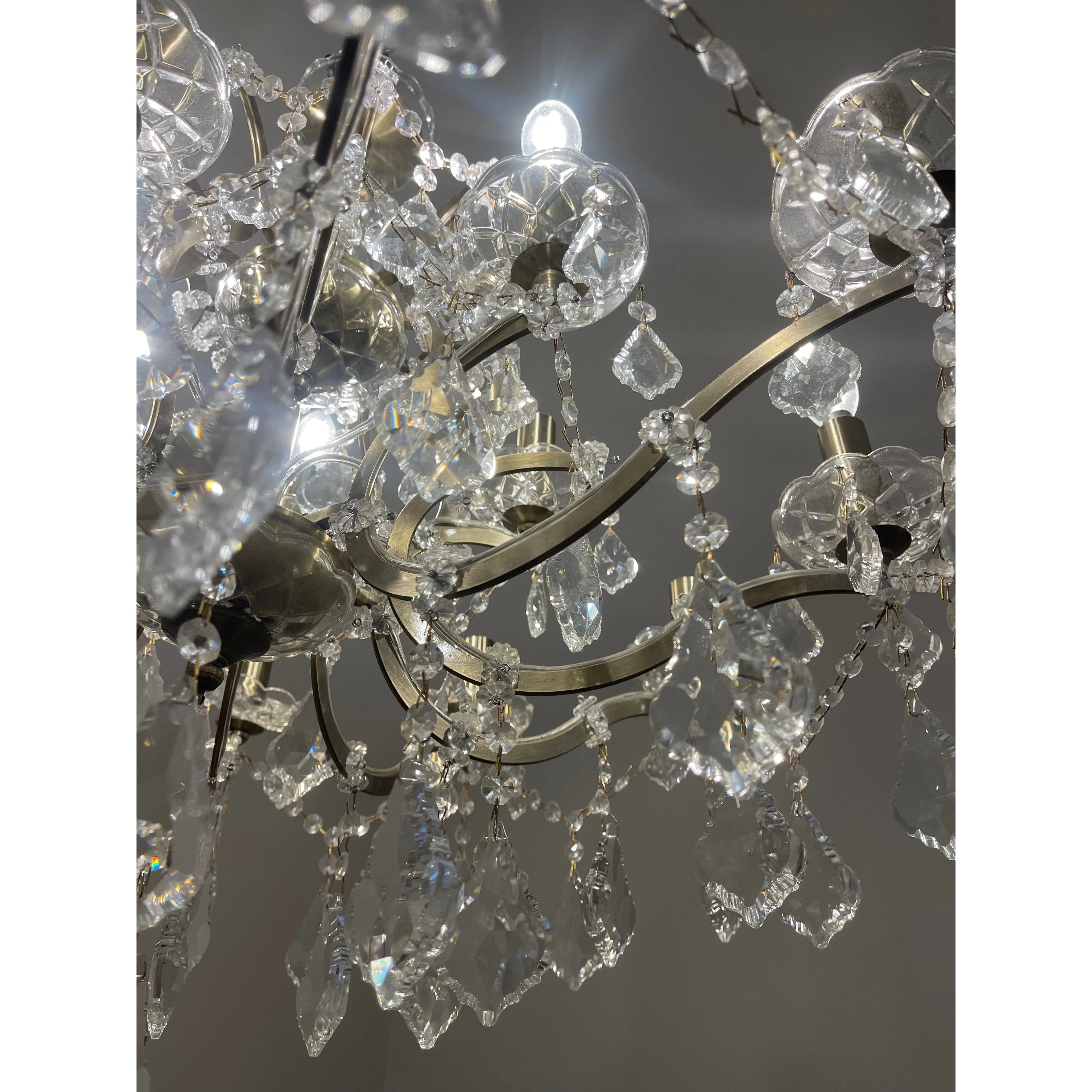 18 Light Maria Theresa Crystal Chandelier - Italian Concept - 